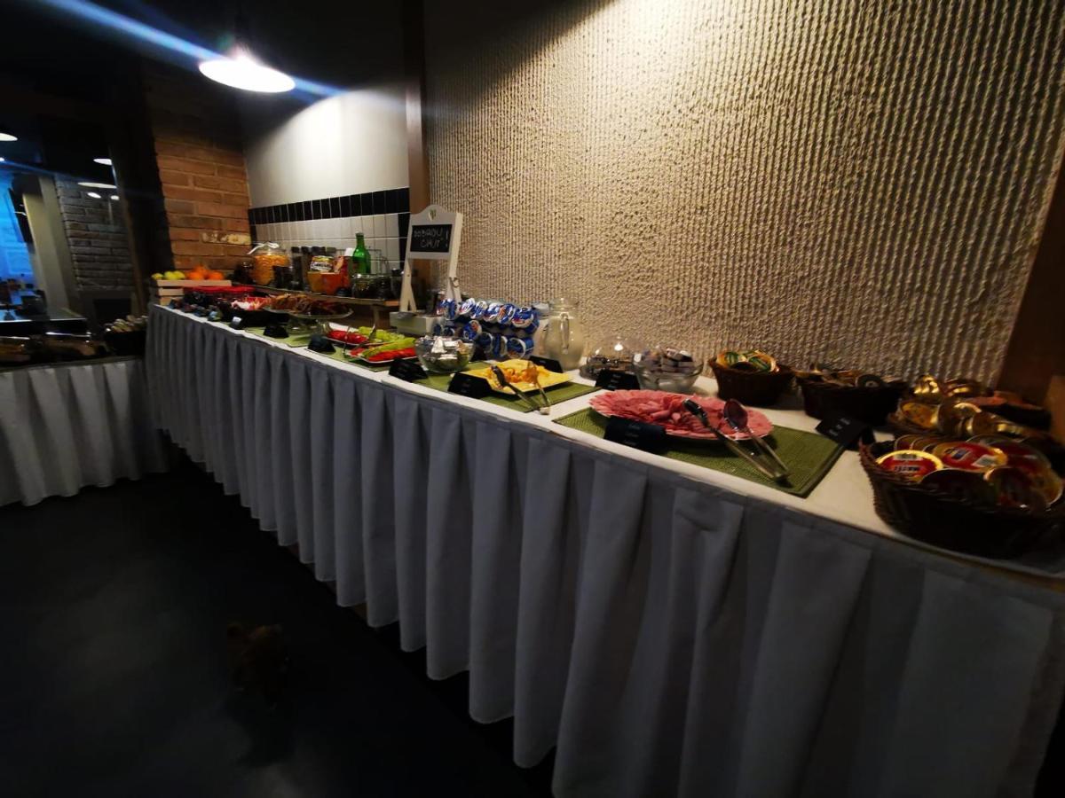 Hotel U Cisare Iii. Mělník Kültér fotó