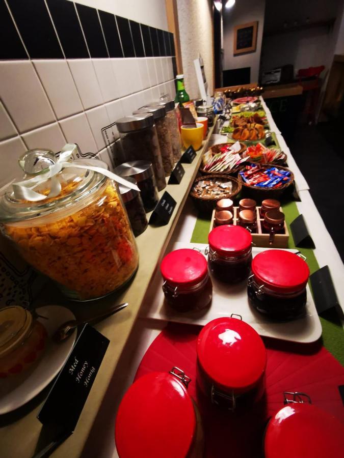 Hotel U Cisare Iii. Mělník Kültér fotó