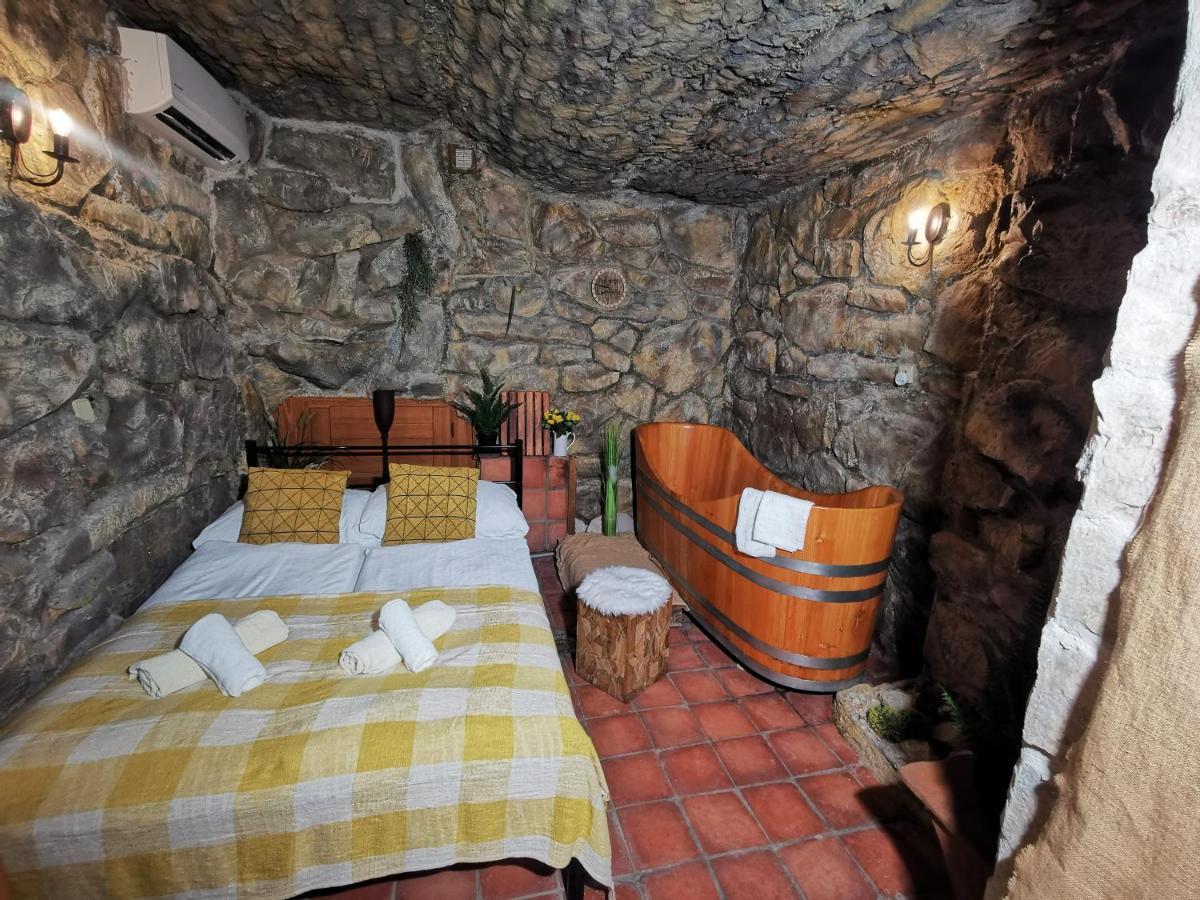 Hotel U Cisare Iii. Mělník Kültér fotó